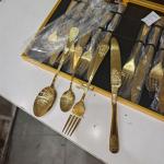 طقم ملاعق ذهبي مرصع