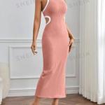 فوندروب طويل بظهر عاري