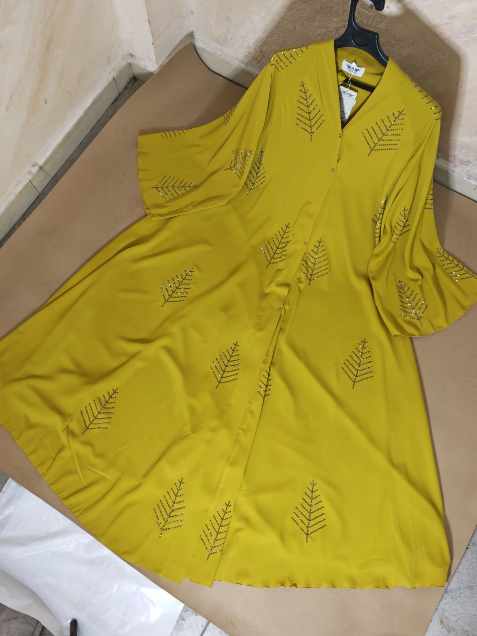 جلابية تسنيم موتيف الورقة