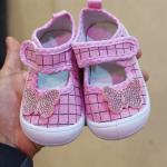 حذا بنات صغار